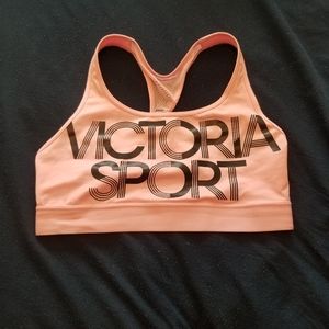 NWOT Victoria's Sport bra sz M